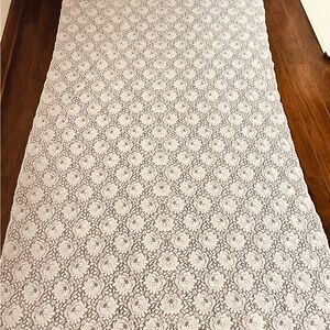 Elegant White Lace Table Cloth